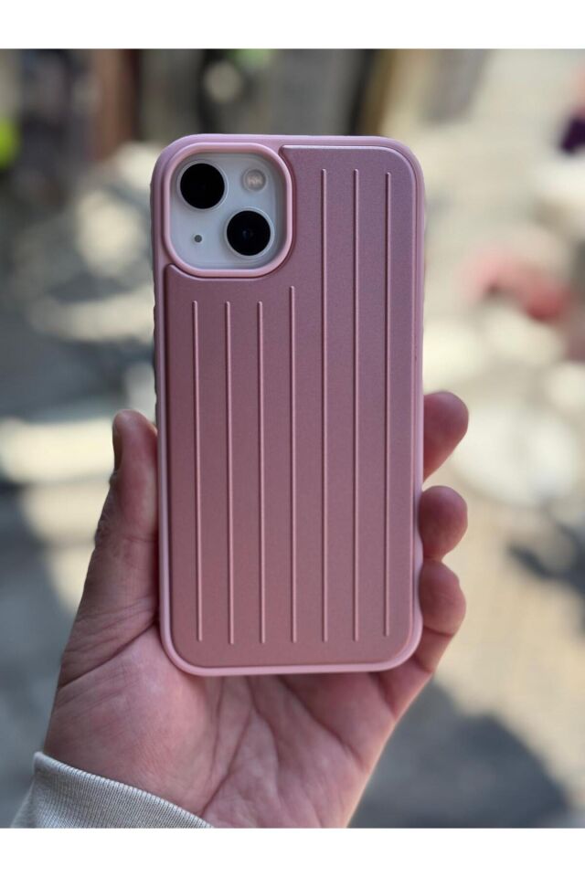 Iphone 15 - Rimowa Premium Valiz Desenli Magsafeli Telefon Kılıfı – Güçlü Koruma, Estetik Görünüm Pembe