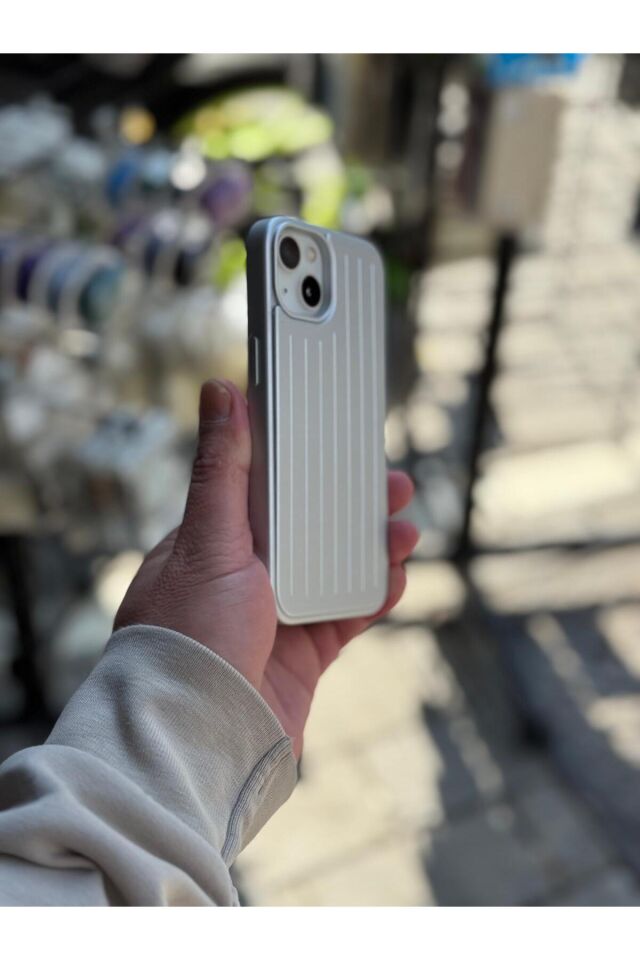 Iphone 13/14 - Rimowa Premium Valiz Desenli Magsafeli Telefon Kılıfı – Güçlü Koruma, Estetik Görünüm Gri