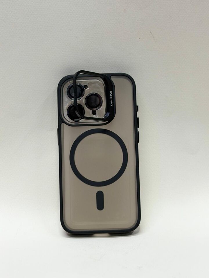 iPhone 15 Pro İçin MagSafe Destekli Koruyucu Kılıf