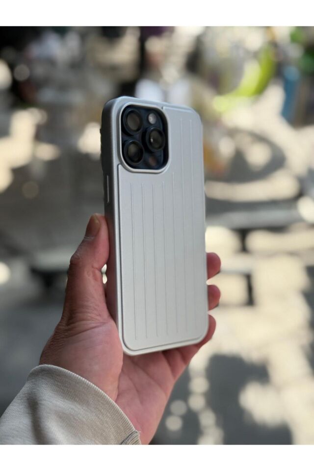 Iphone 15 Pro Max Uyumlu Çizgili Valiz Desenli Premium Kılıf Gri