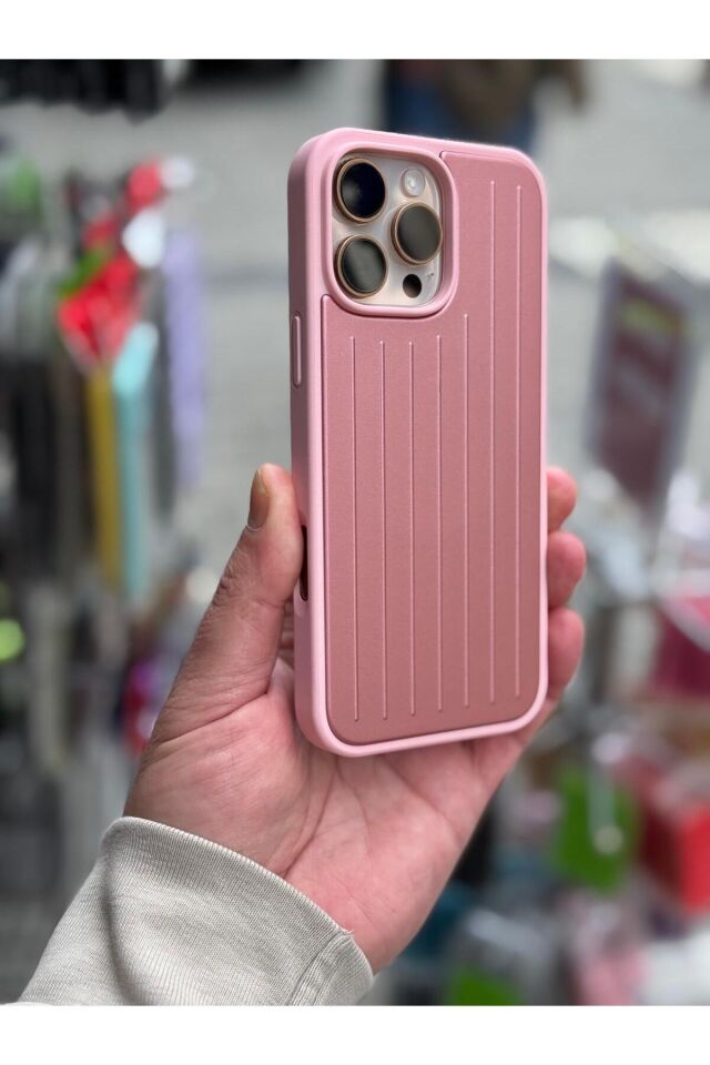Iphone 16 Pro Max Uyumlu Çizgili Valiz Desenli Premium Kılıf Pembe