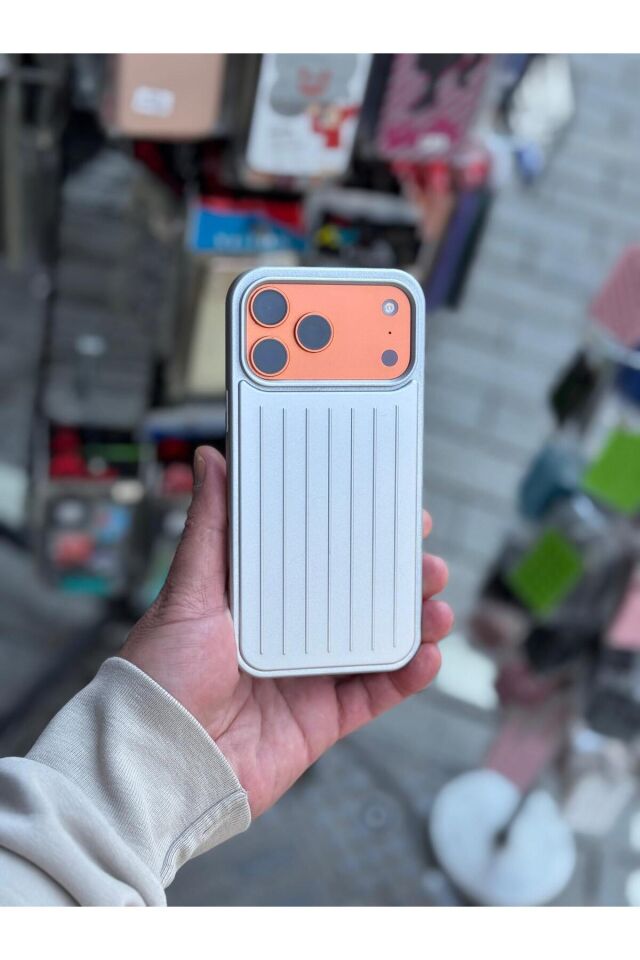 Iphone 17 Pro Uyumlu Çizgili Valiz Desenli Premium Kılıf Gri