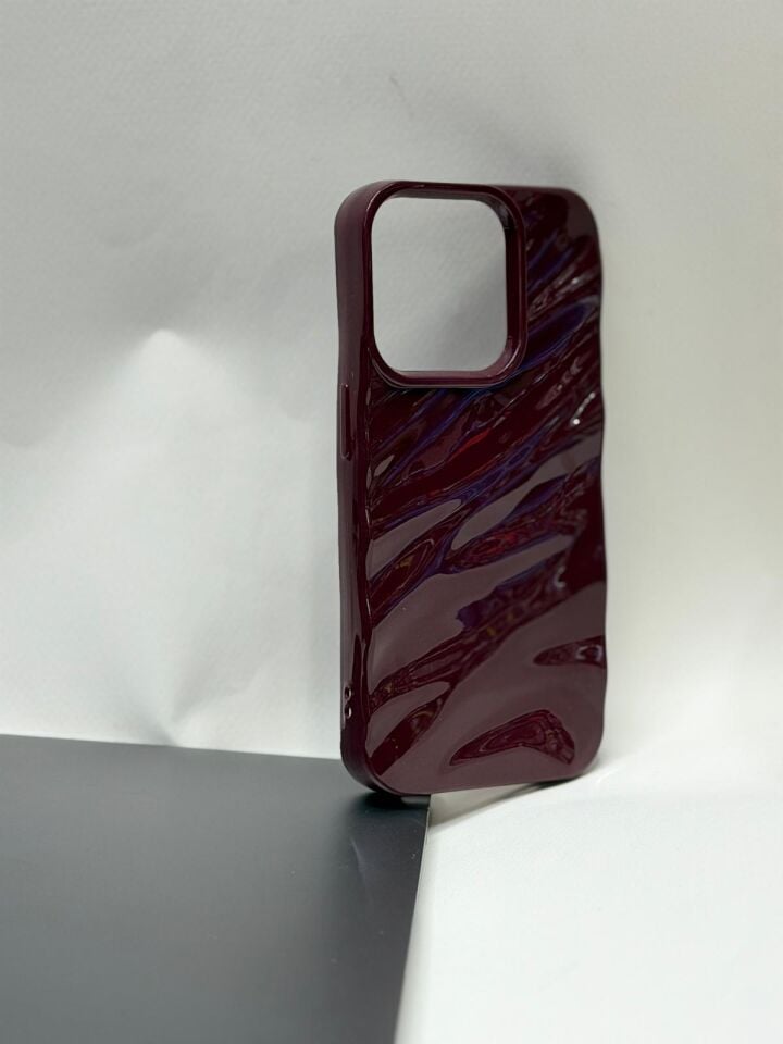 iPhone 15 Pro Bordo Silikon Kılıf - Kamera Korumalı ve Darbe Emici