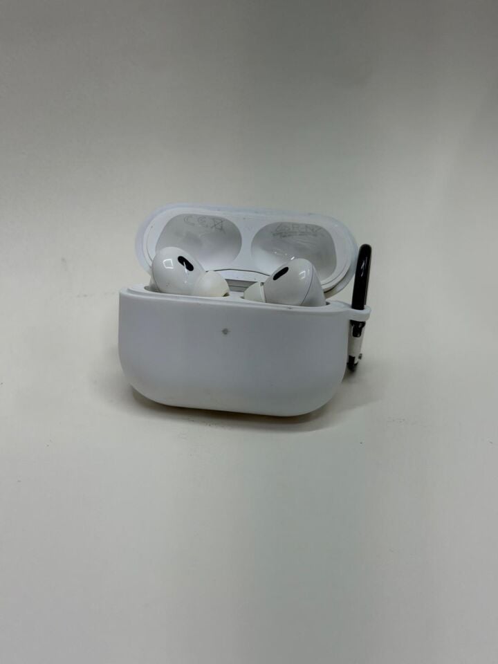AirPods Pro 2 Uyumlu Premium Silikon Kılıf - Darbe Emici Koruyucu