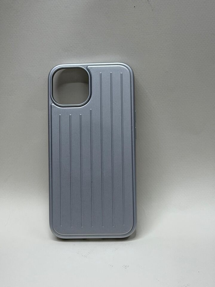 iPhone 13 Uyumlu Valiz Desenli Premium Arka Kapak – Rimowa Tasarım