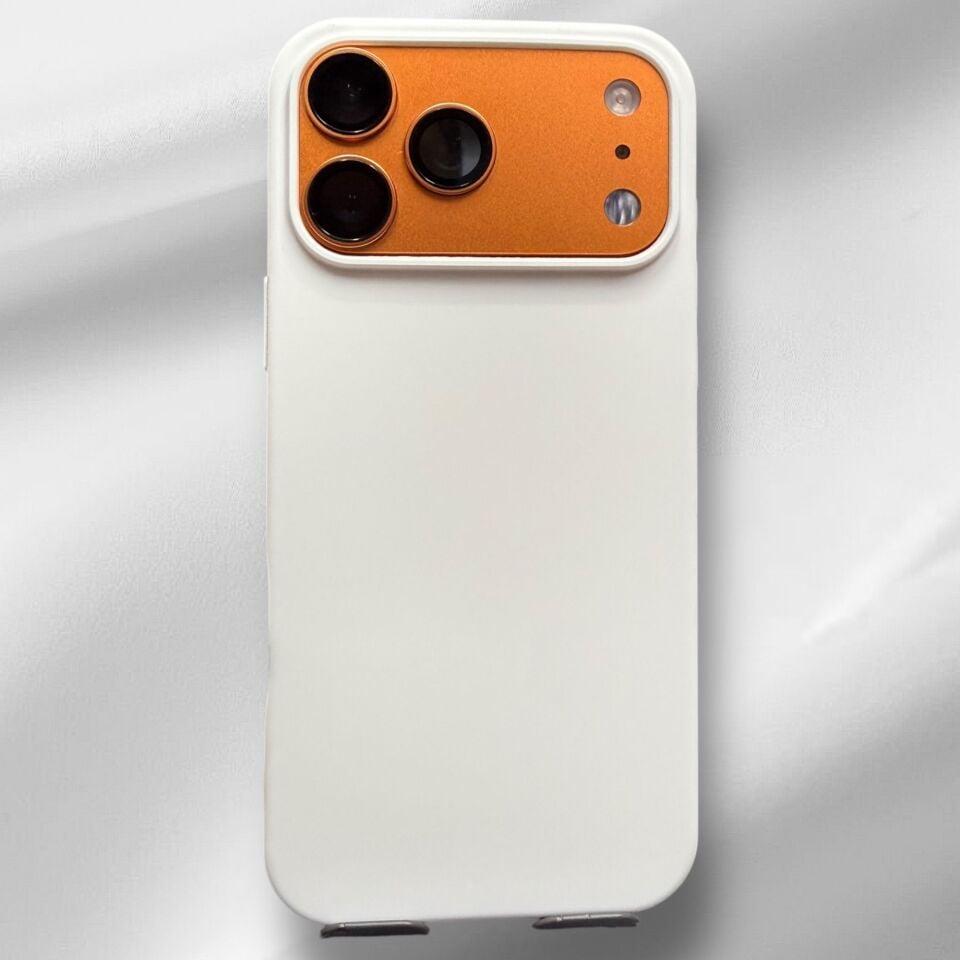 iPhone 17 Pro Max Uyumlu İçi Kadife Lansman Silikon Kılıf – Kamera Korumalı Premium Serisi Beyaz