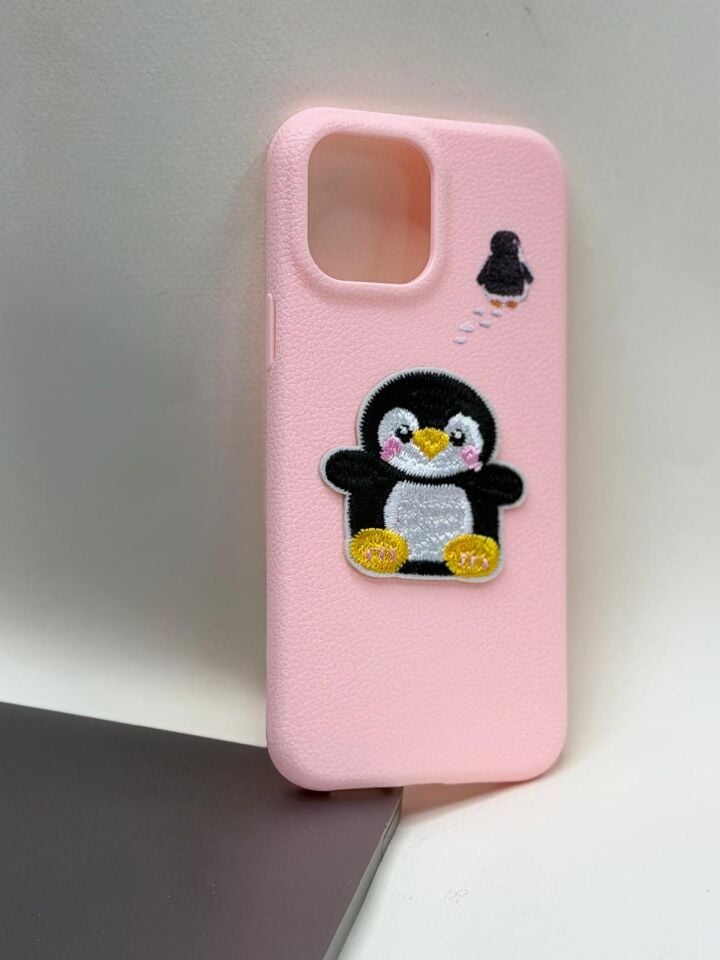 iPhone 13 Pro Max Uyumlu Canlı Renkli Candy Case - Kamera Korumalı Soft Silikon Kılıf pembe penguen