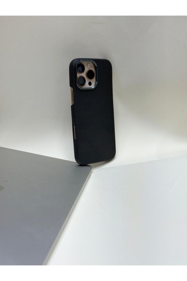 Iphone 16 pro max uyumlu yanmaz karbon fiber premium kılıf