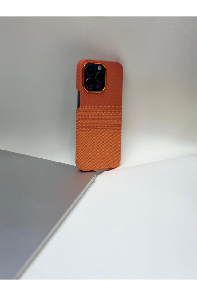 Iphone 15 pro max uyumlu yanmaz karbon fiber premium kılıf Turuncu