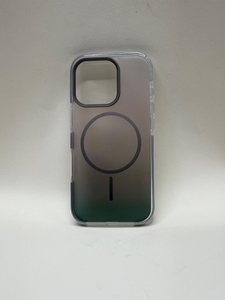iPhone 16 Pro İçin MagSafe Destekli Gökkuşağı Efektli Lansman Kılıfı