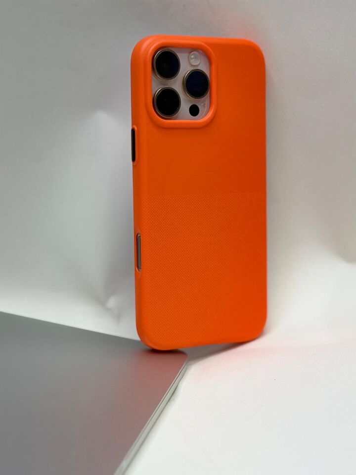 iPhone 16 Pro Max İçin Beats MagSafe Kılıf – Kamera Kontrolü ile Kusursuz Uyum