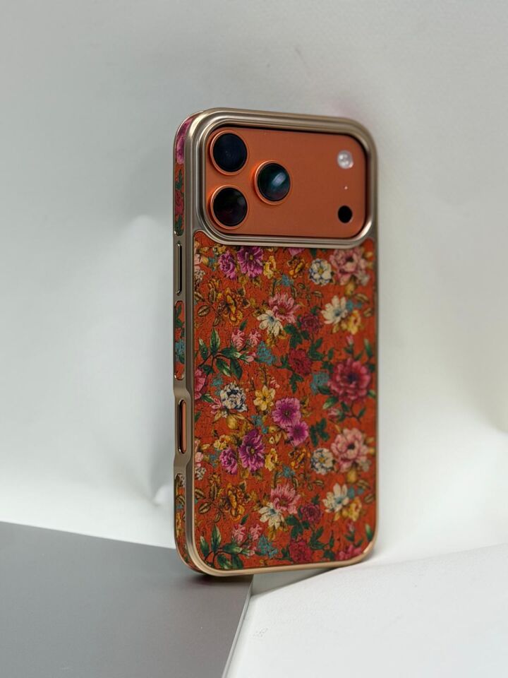 iPhone 17 Pro Max Tuval Kılıf - Egzotik Lotus Desenli Sanatsal Koruyucu