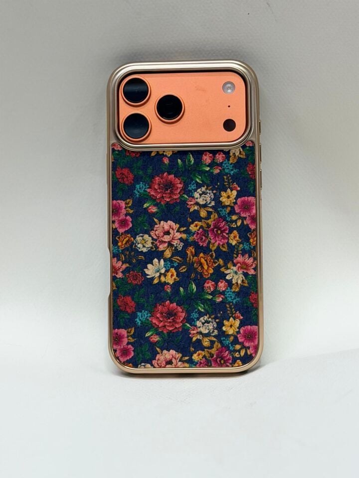 iPhone 17 Pro Max Tuval Kılıf - Egzotik Lotus Desenli Sanatsal Koruyucu Model 8