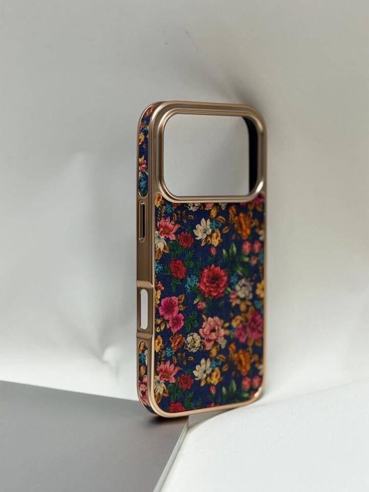 iPhone 17 Pro Tuval Kılıf - Egzotik Lotus Desenli Sanatsal Koruyucu