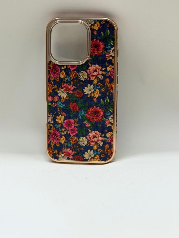 iPhone 16 Pro Tuval Kılıf - Egzotik Lotus Desenli Sanatsal Koruyucu