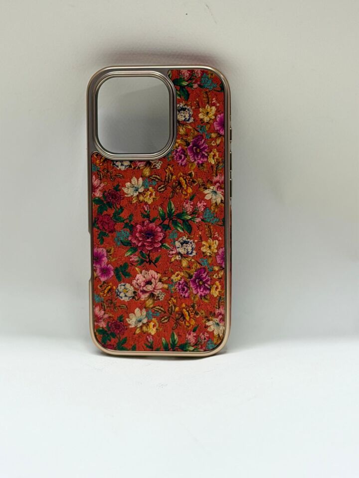 iPhone 16 Pro Tuval Kılıf - Egzotik Lotus Desenli Sanatsal Koruyucu