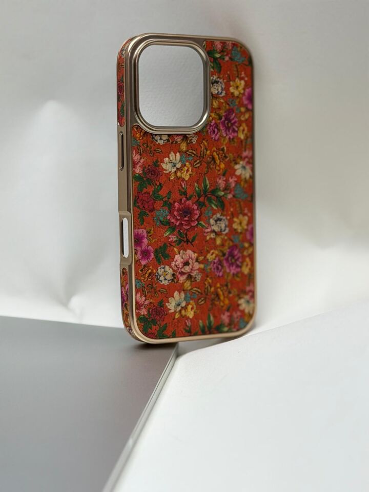 iPhone 16 Pro Tuval Kılıf - Egzotik Lotus Desenli Sanatsal Koruyucu