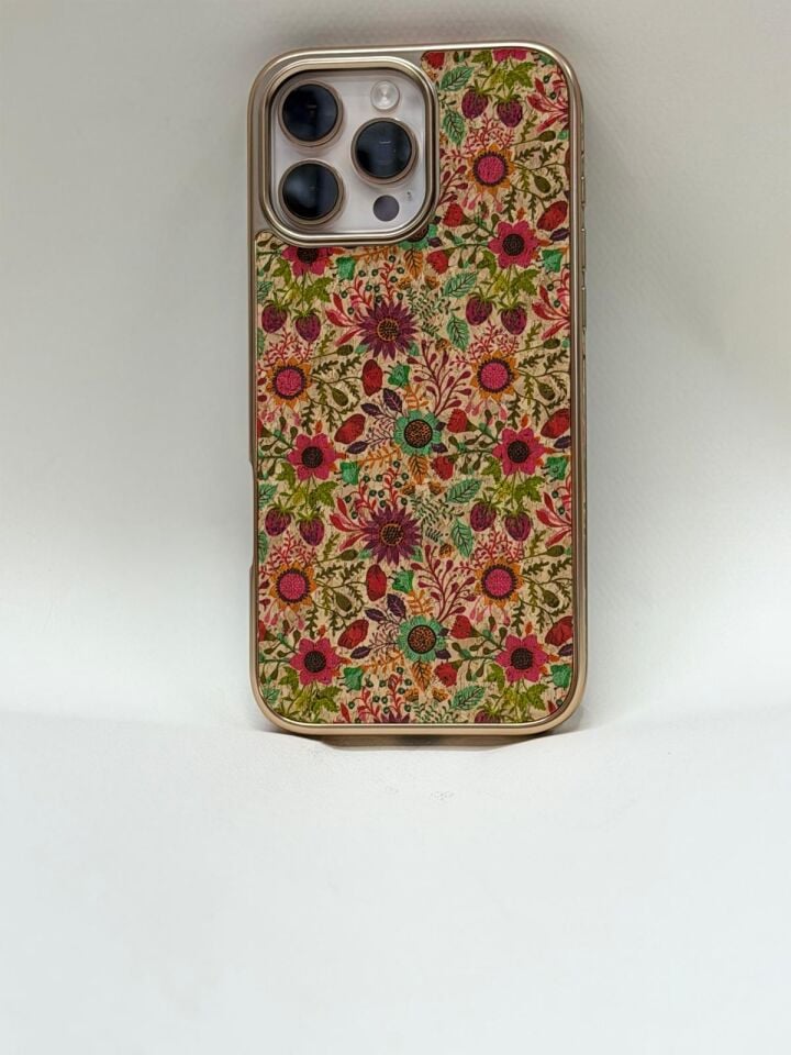 iPhone 16 Pro Max Tuval Kılıf - Egzotik Lotus Desenli Sanatsal Koruyucu model 2