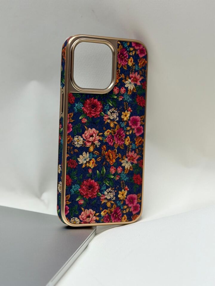 iPhone 15 Pro Max Tuval Kılıf - Egzotik Lotus Desenli Sanatsal Koruyucu
