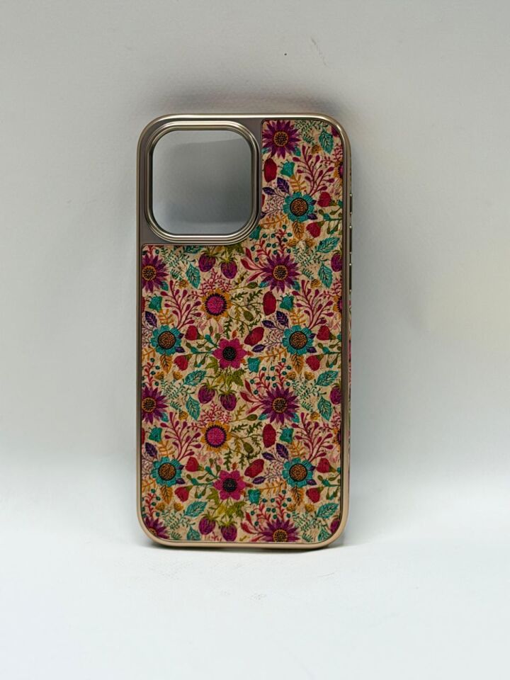 iPhone 15 Pro Max Tuval Kılıf - Egzotik Lotus Desenli Sanatsal Koruyucu