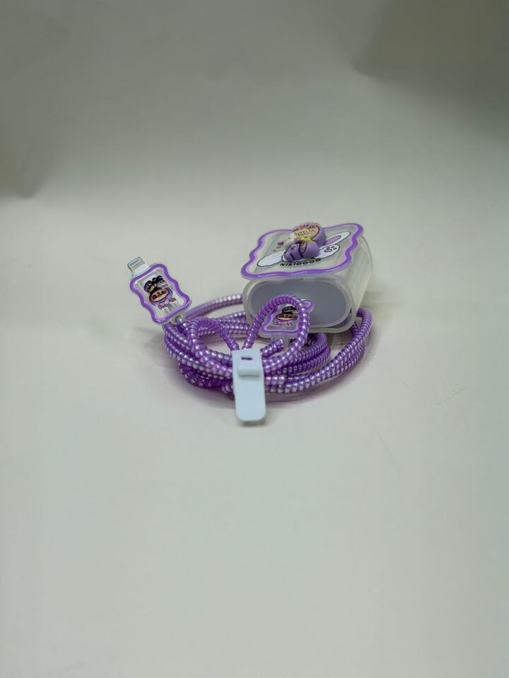 iPhone Uyumlu Sweety Sevimli Figürlü Şarj Başlığı ve Kablo Koruyucu Set