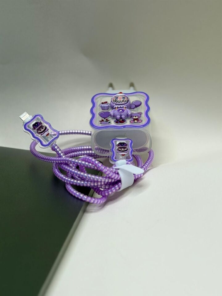 iPhone Uyumlu Sweety Sevimli Figürlü Şarj Başlığı ve Kablo Koruyucu Set