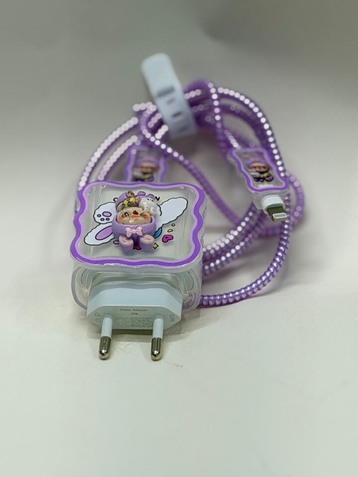 iPhone Uyumlu Sweety Sevimli Figürlü Şarj Başlığı ve Kablo Koruyucu Set Mor