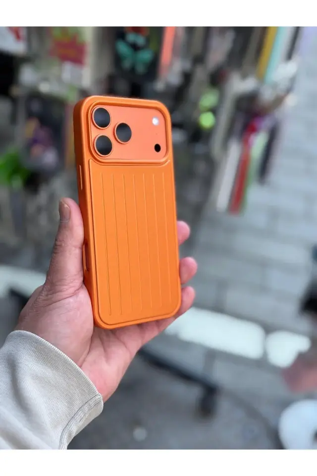 iPhone 17 Pro Valiz Tasarımlı Premium Koruma Kılıfı Turuncu
