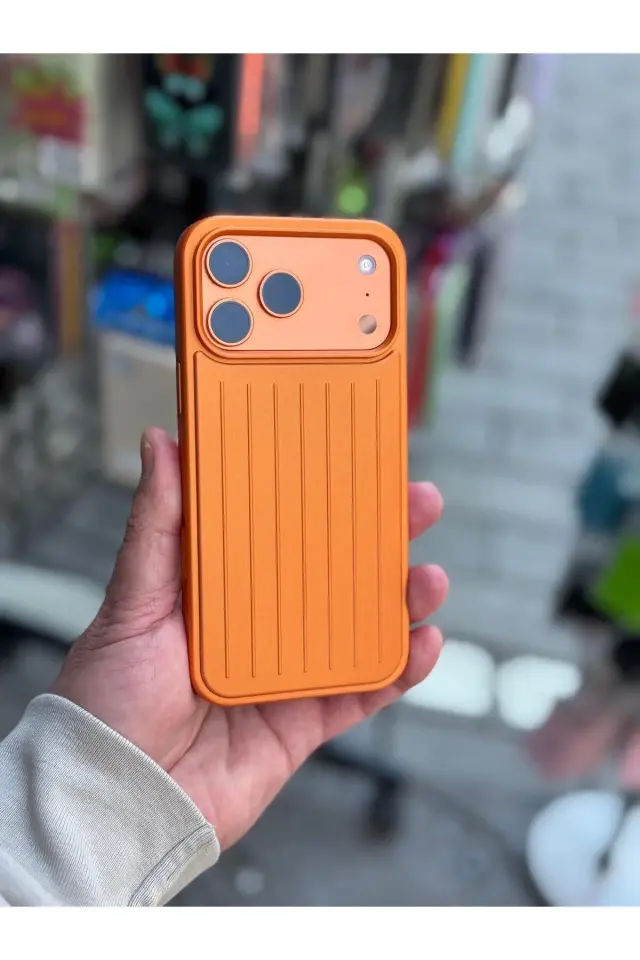 iPhone 17 Pro Valiz Tasarımlı Premium Koruma Kılıfı Turuncu