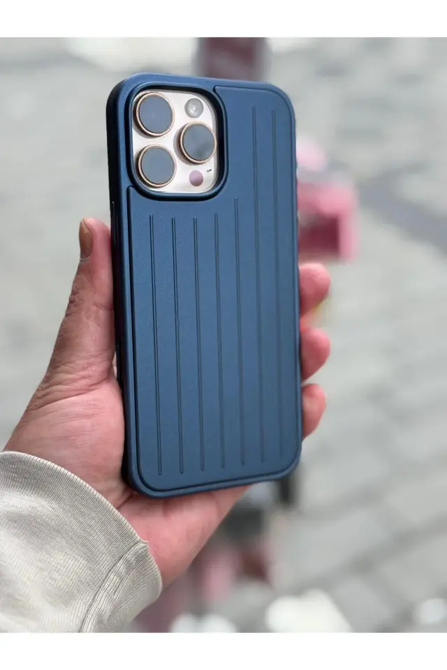 iPhone 16 Pro Max İle Uyumlu Valiz Tasarımlı Darbe Emici Lansman Kılıf