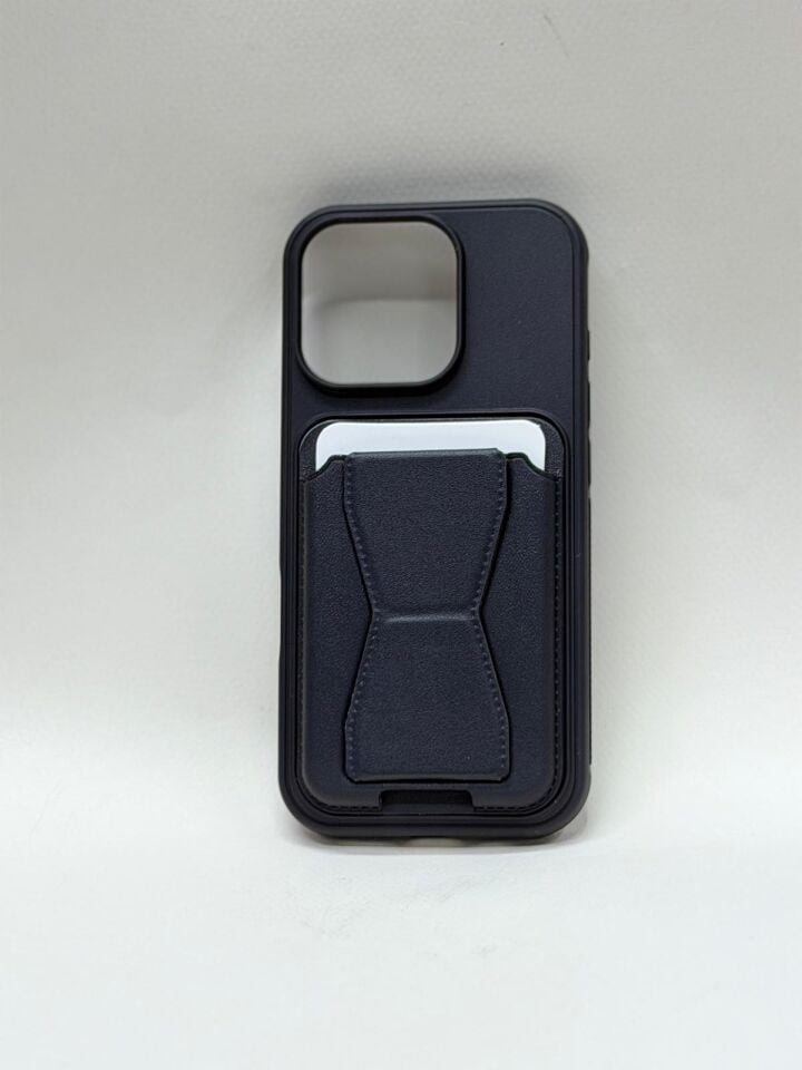 iPhone 16 Pro Uyumlu Arkası Kartlıklı Darbe Emici Esnek Silikon Kılıf Siyah